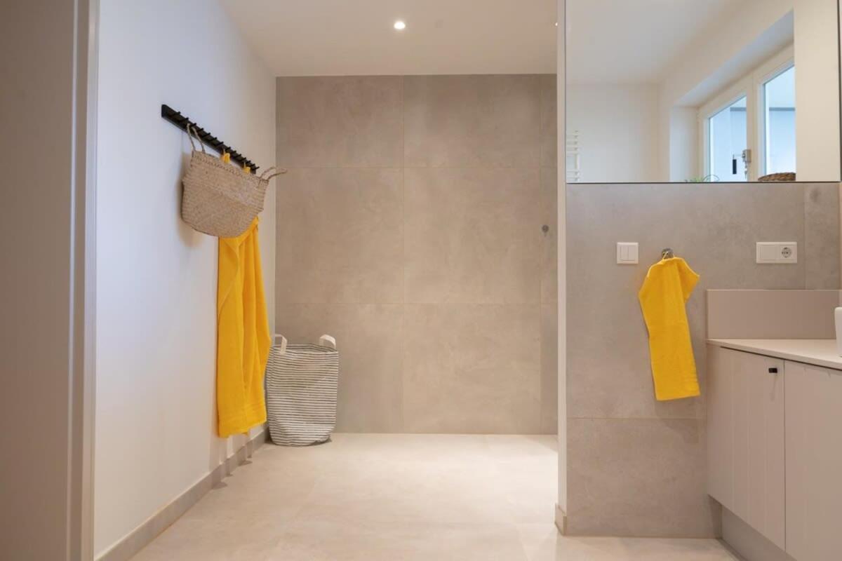 Spacious 3-Bedroom Apartment Near Eilbekpark ハンブルク エクステリア 写真