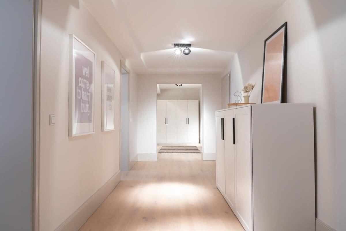 Spacious 3-Bedroom Apartment Near Eilbekpark ハンブルク エクステリア 写真