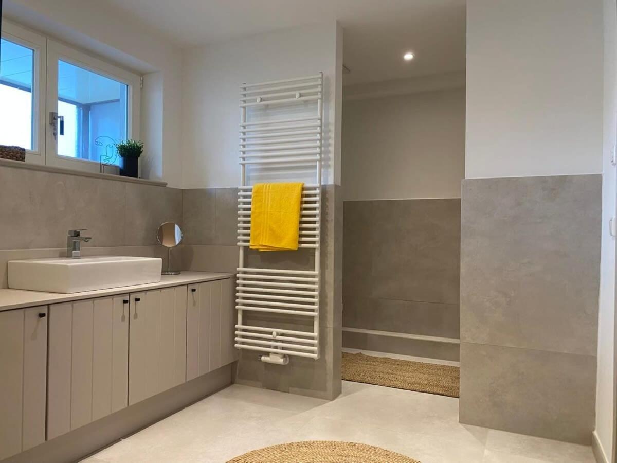 Spacious 3-Bedroom Apartment Near Eilbekpark ハンブルク エクステリア 写真