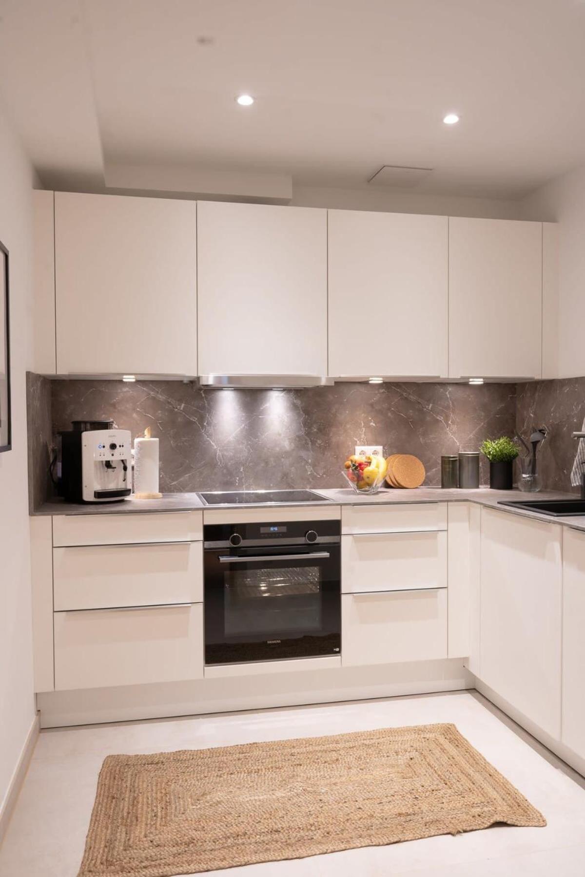 Spacious 3-Bedroom Apartment Near Eilbekpark ハンブルク エクステリア 写真
